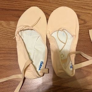 Sansha Silhouette 11W Canvas Pink Ballet Flats